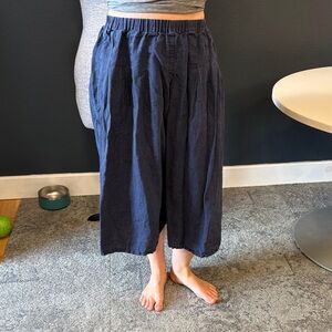 Navy Vived Wide-Leg Cropped 100% Linen Secret Pants